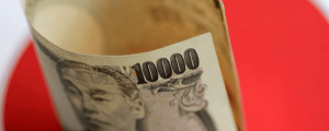 日元疯狂贬值：日本央行会惊慌吗？